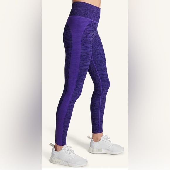 Peloton Women's Seamless High Rise Legging Purple size Medium. VGUC - Picture 13 of 14